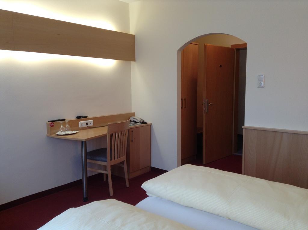 Leonsteinerhof Bed & Breakfast Dış mekan fotoğraf