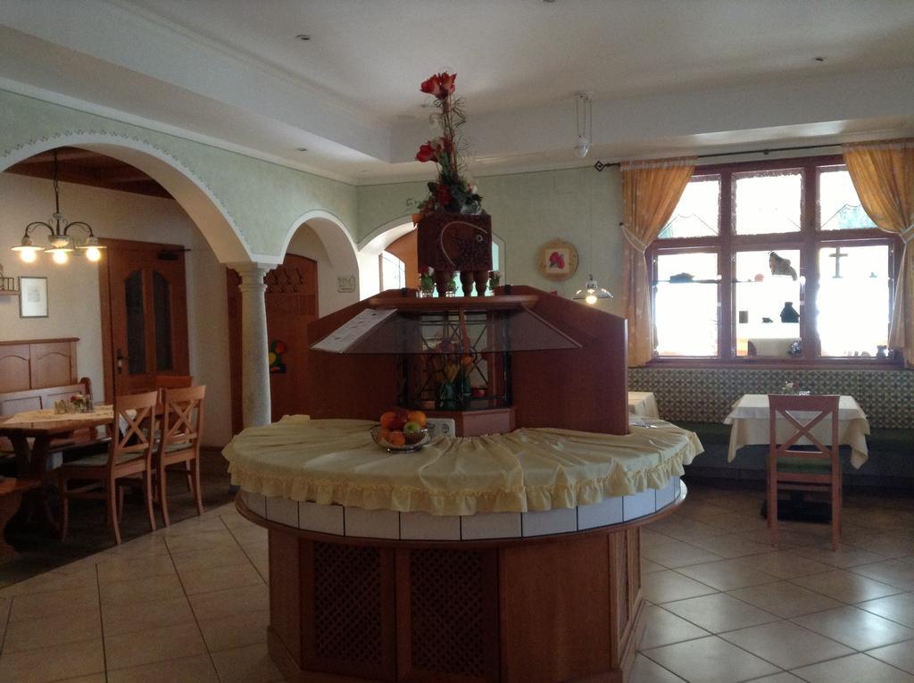 Leonsteinerhof Bed & Breakfast Dış mekan fotoğraf