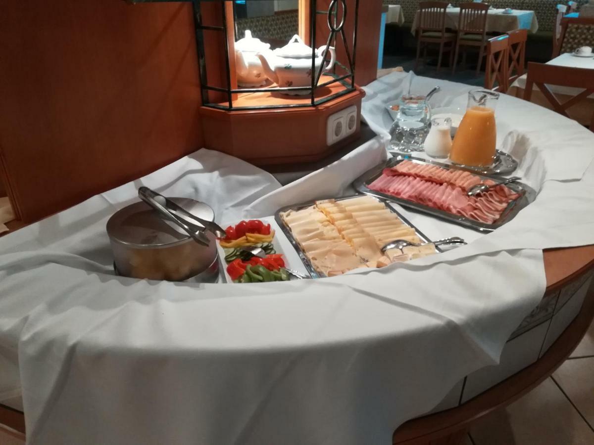 Leonsteinerhof Bed & Breakfast Dış mekan fotoğraf